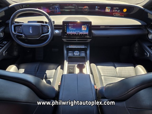 Used 2024 Lincoln Nautilus Reserve w/ Equipment Group 203A AWD/4WD image 15