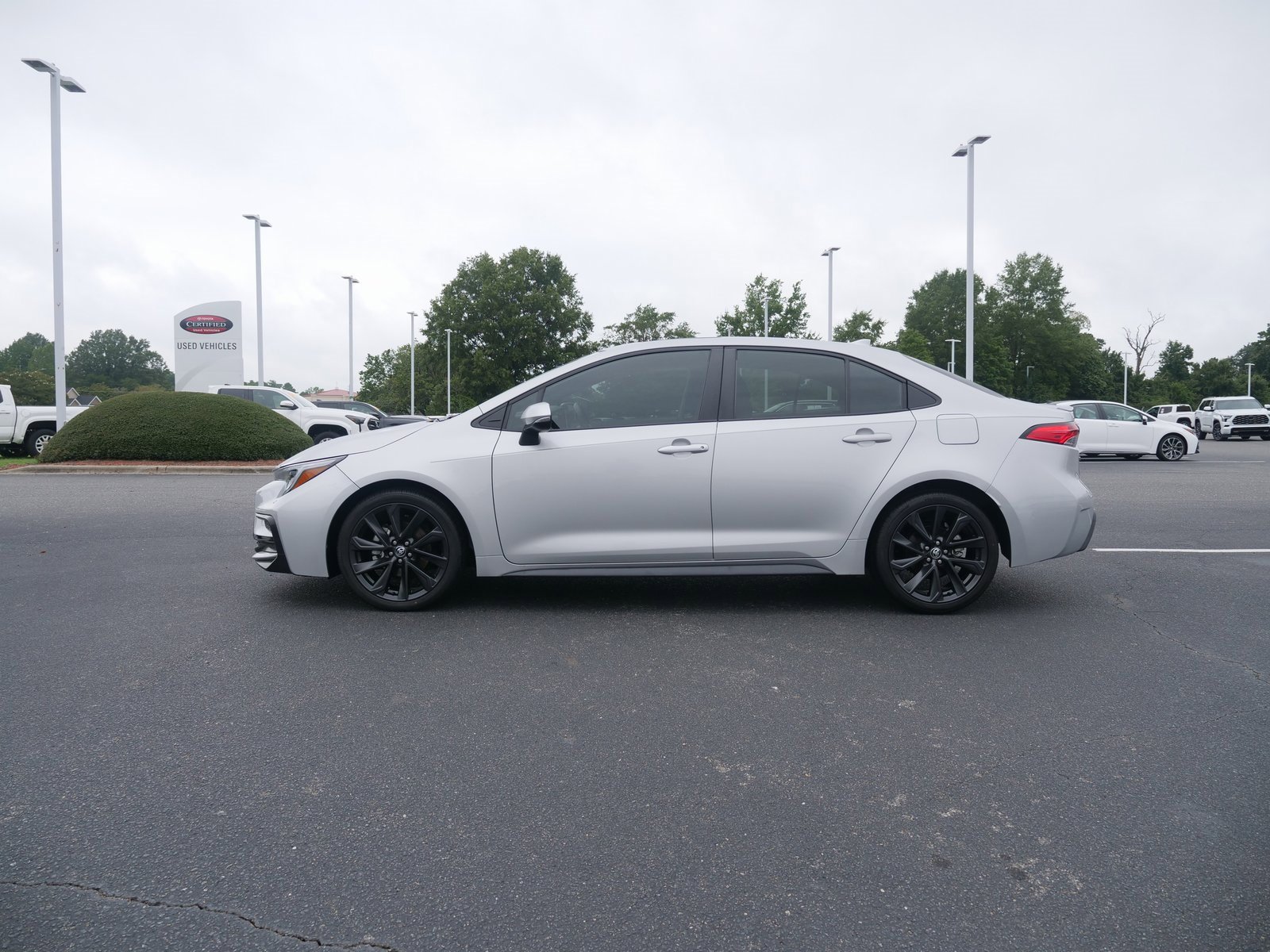 Used 2023 Toyota Corolla SE image 7