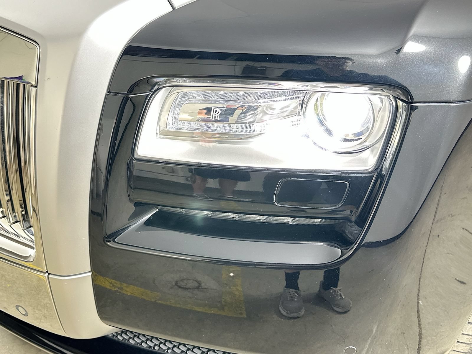 Used 2010 Rolls-Royce Ghost RWD image 53