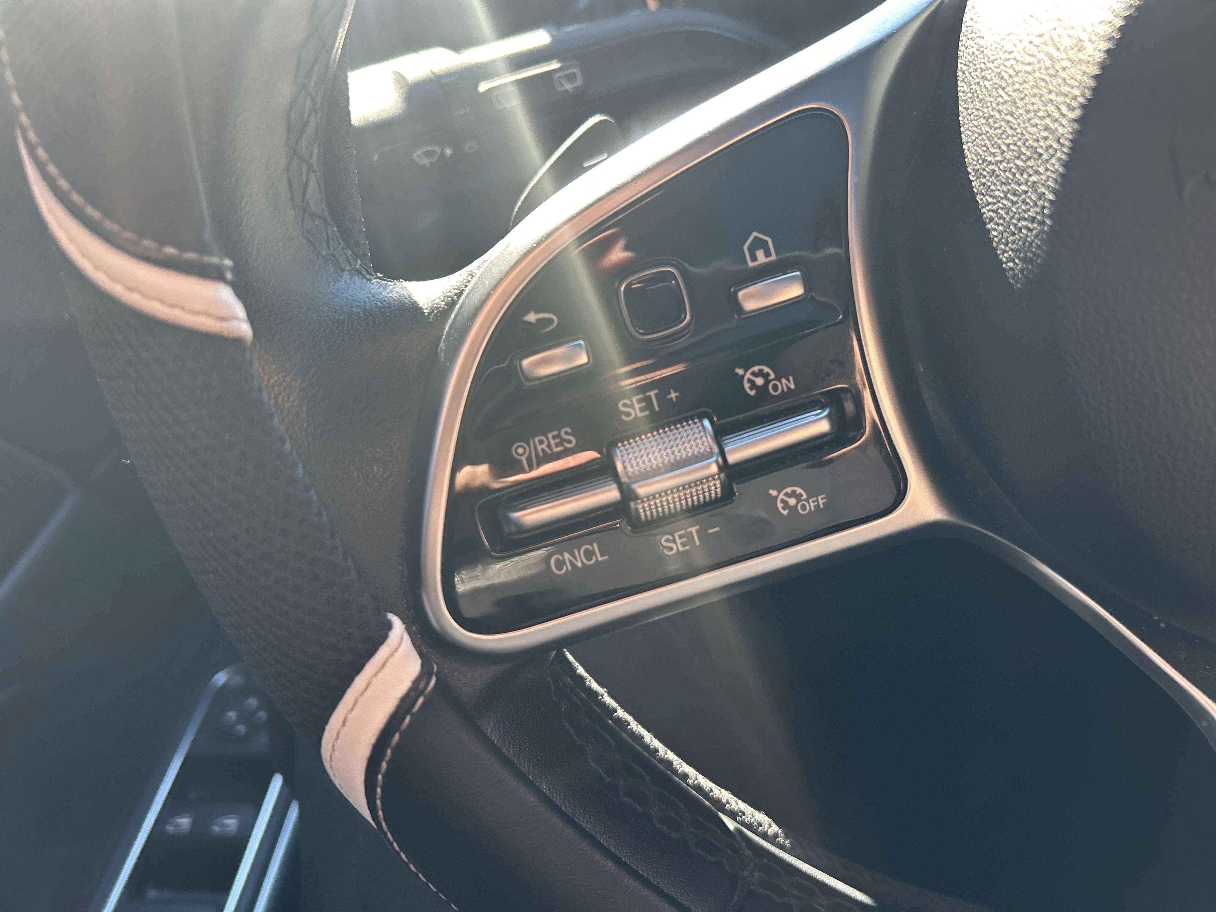 Certified 2021 Mercedes-Benz GLA 250 4MATIC image 19