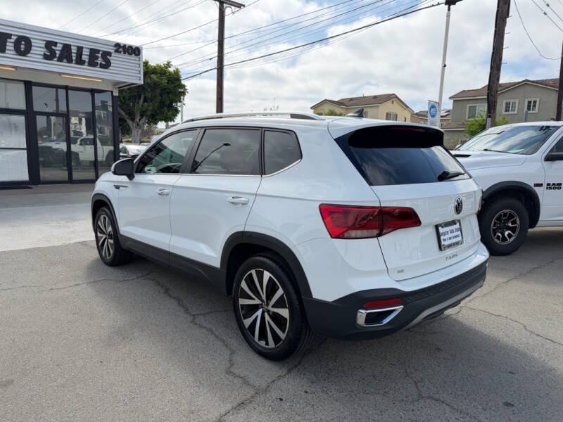 Used 2023 Volkswagen Taos SE FWD image 7