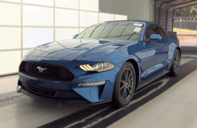 Used 2018 Ford Mustang Coupe RWD image 1