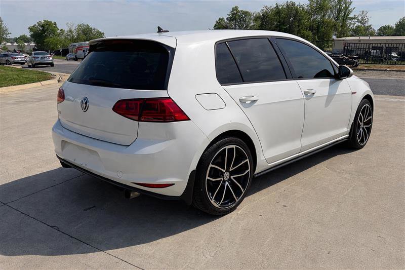 Used 2016 Volkswagen GTI SE FWD image 6