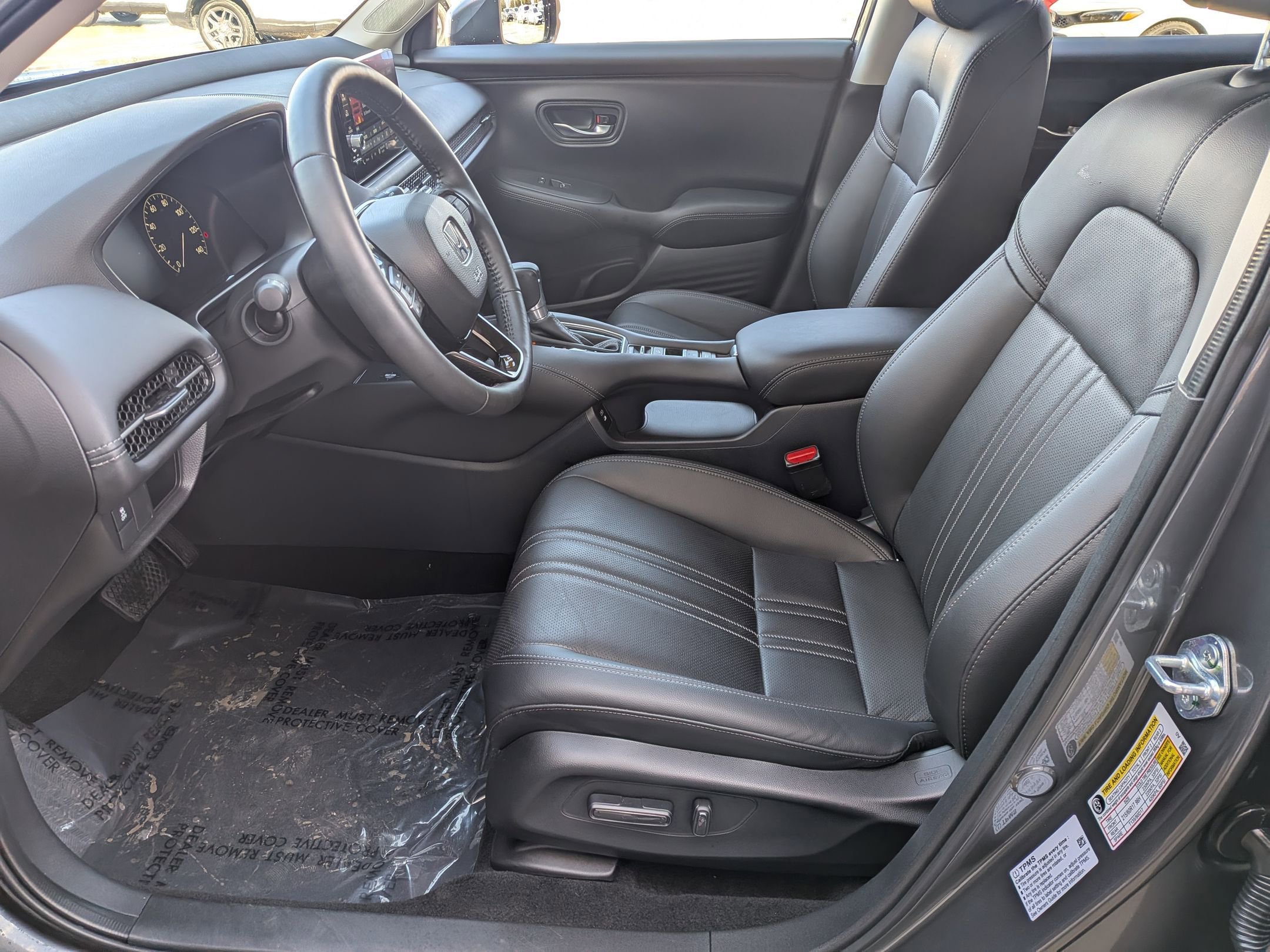 Used 2024 Honda HR-V EX-L image 11