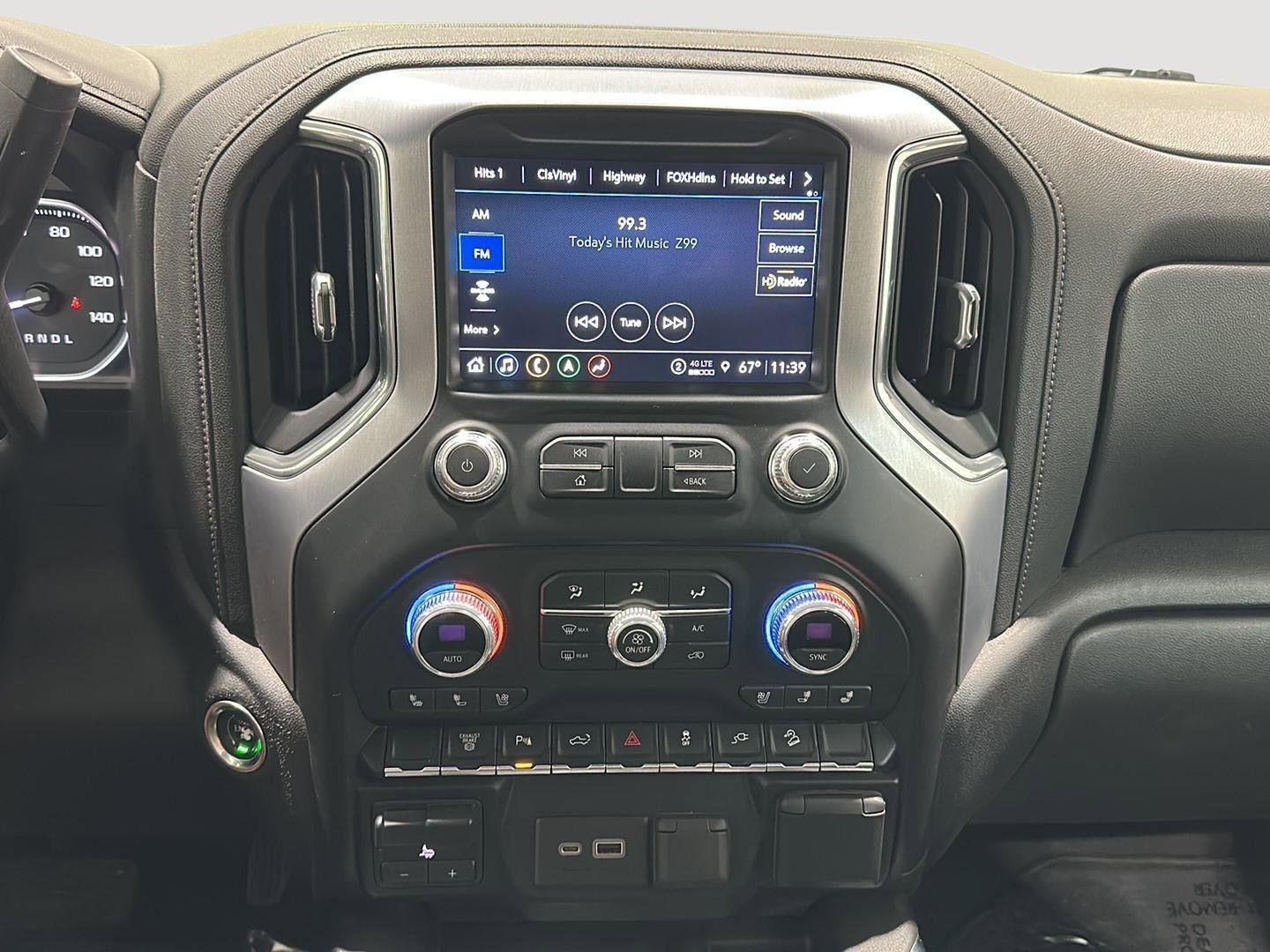 Used 2021 GMC Sierra 3500 SLT w/ SLT Premium Package image 12