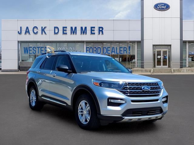 Certified 2023 Ford Explorer XLT w/ Equipment Group 202A
