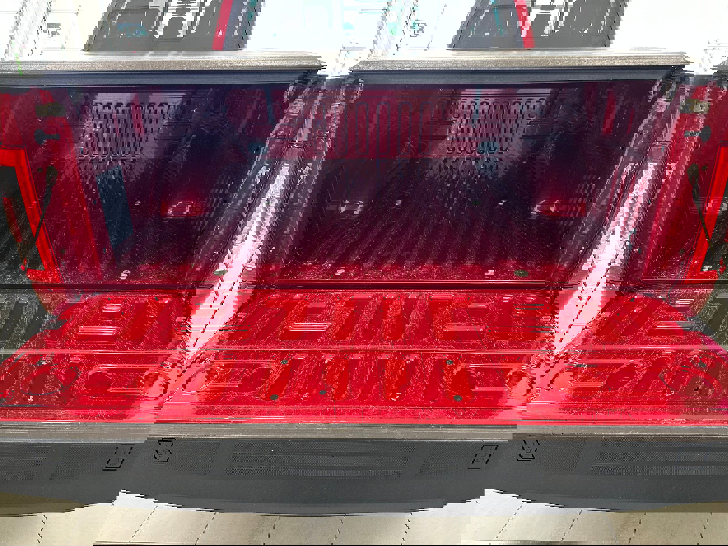 Used 2023 Ford F150 Lariat image 8