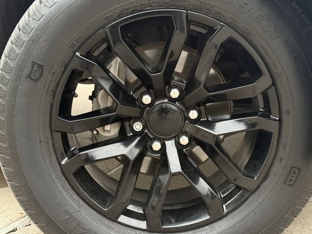 Used 2019 GMC Sierra 1500 SLT RWD image 9