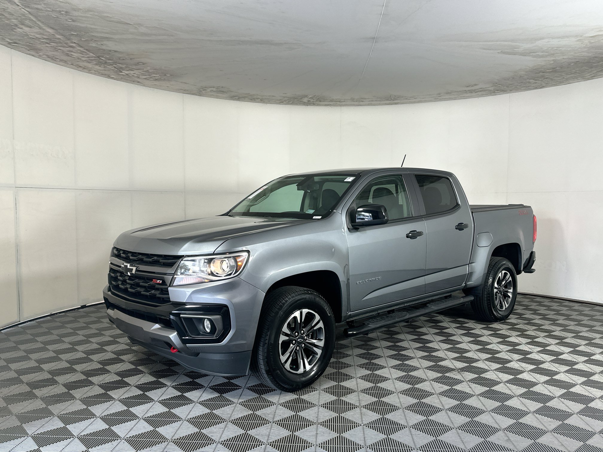 Used 2021 Chevrolet Colorado Z71 w/ LPO, Power Package RWD image 7