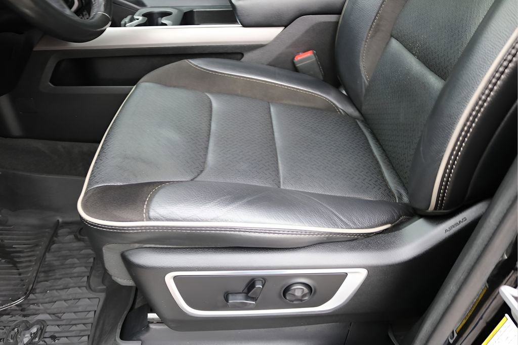Used 2020 RAM 1500 Laramie w/ Sport Appearance Package AWD/4WD image 14
