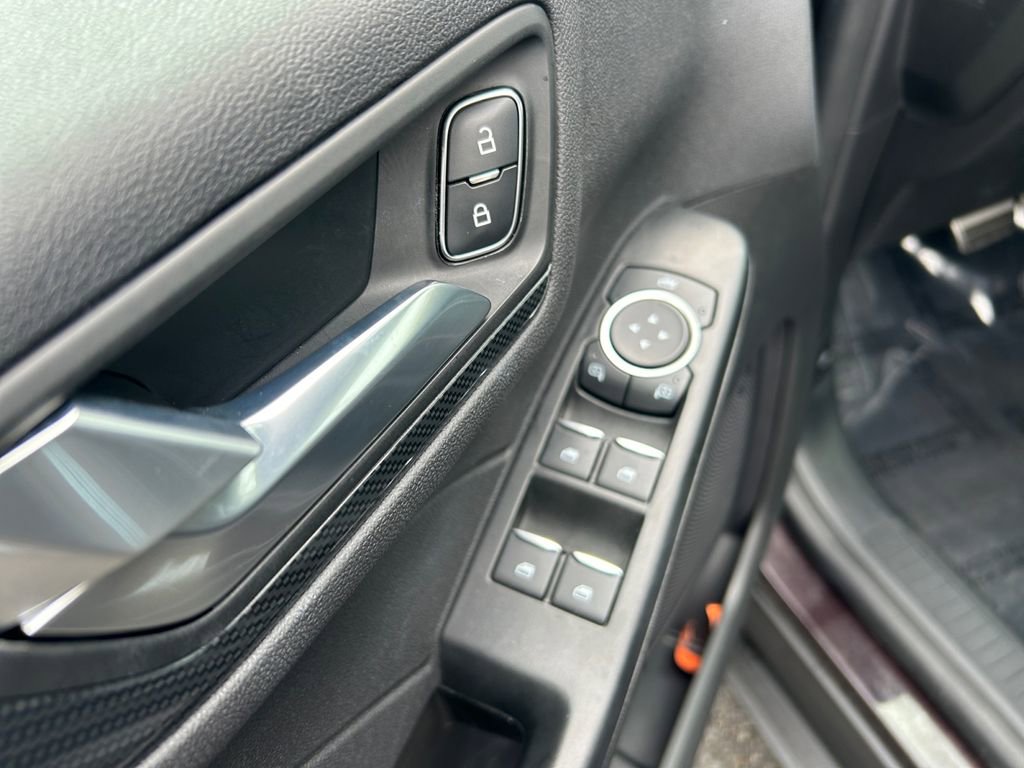 Used 2023 Ford Escape ST-Line w/ Tech Pack #1 AWD/4WD image 23