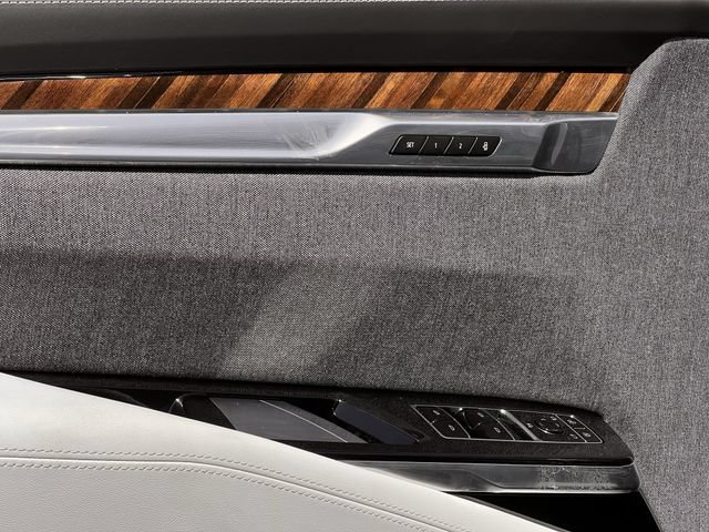 New 2026 Cadillac Escalade ESV Platinum Luxury w/ LPO, Radiant Package AWD/4WD image 20