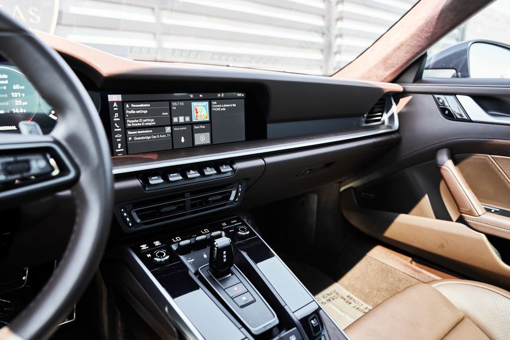 Used 2020 Porsche 911 Carrera 4S w/ Premium Package image 57