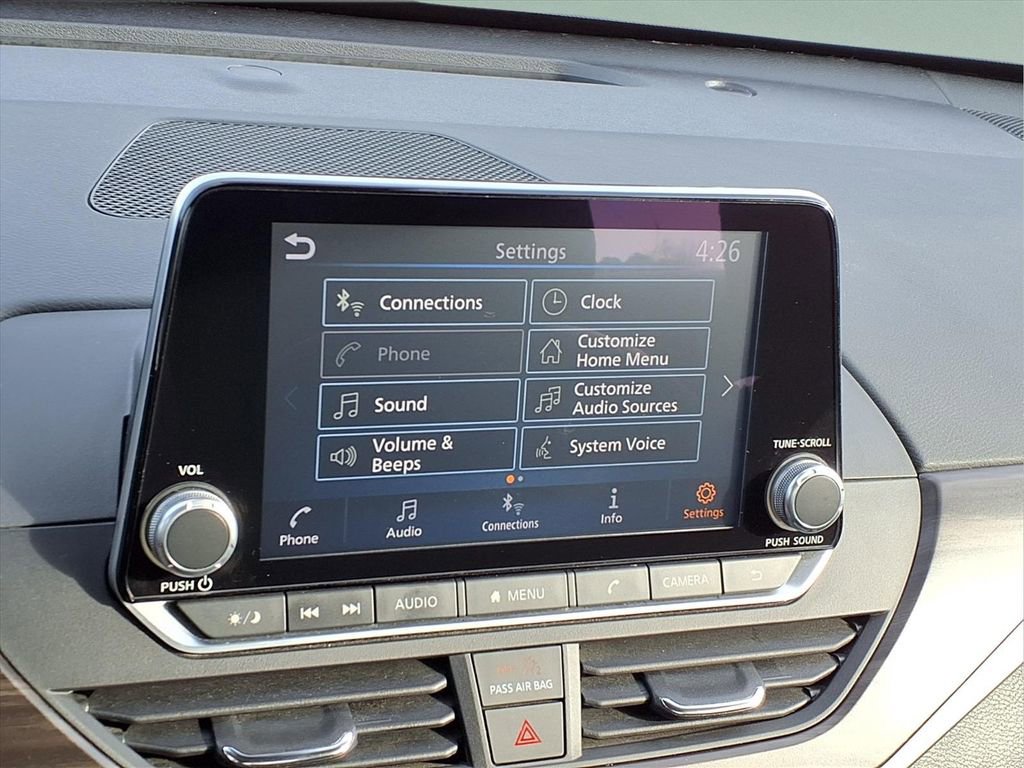 Used 2024 Nissan Altima 2.5 SV FWD image 26