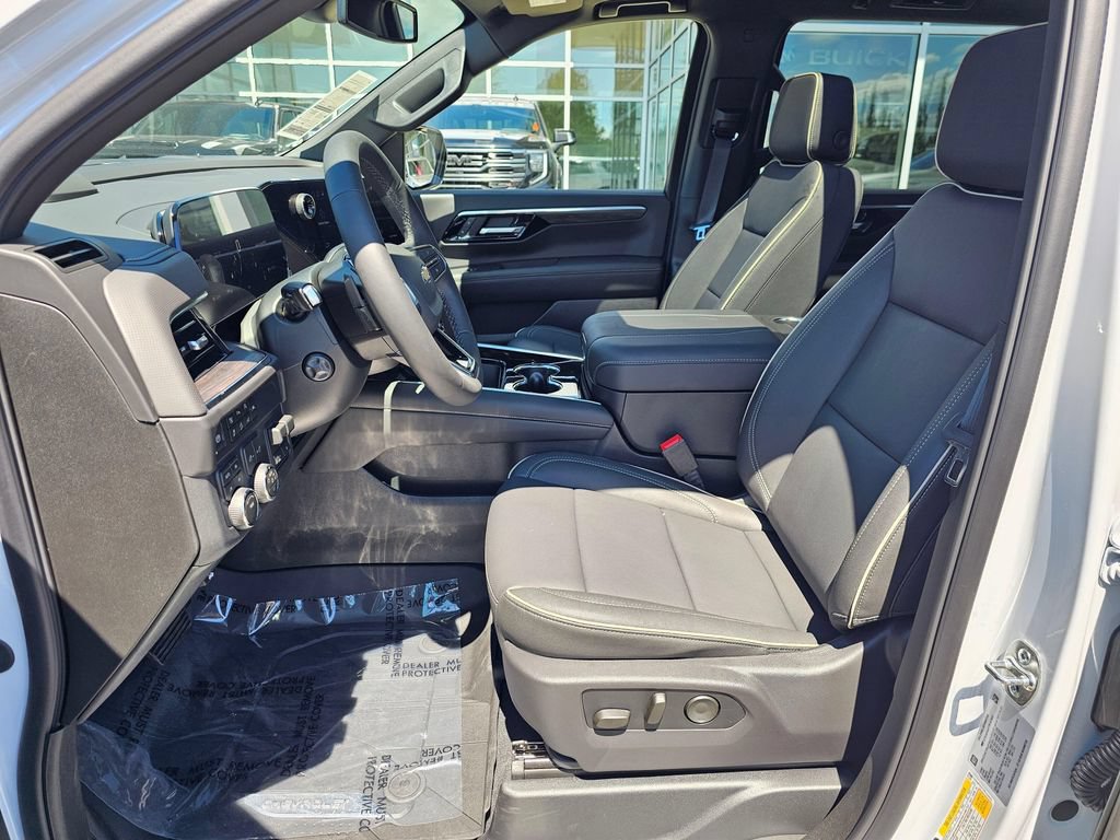 New 2026 Chevrolet Suburban Premier w/ Sun And Tow Package AWD/4WD image 23