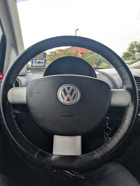 Used 2008 Volkswagen Beetle SE image 12