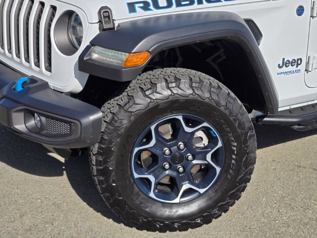Used 2022 Jeep Wrangler Unlimited Rubicon 4xe AWD/4WD image 9