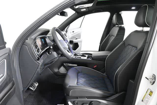 New 2026 Volkswagen Atlas Cross Sport SEL Premium R-Line AWD/4WD image 33
