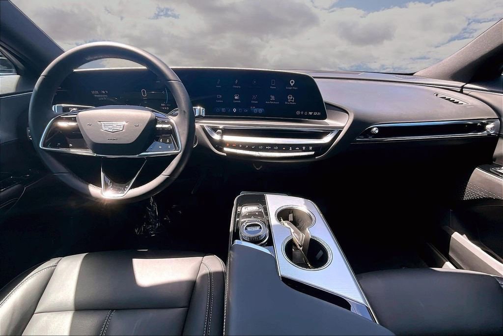 Certified 2024 Cadillac Lyriq Tech w/ Driver Assist Package AWD/4WD image 7
