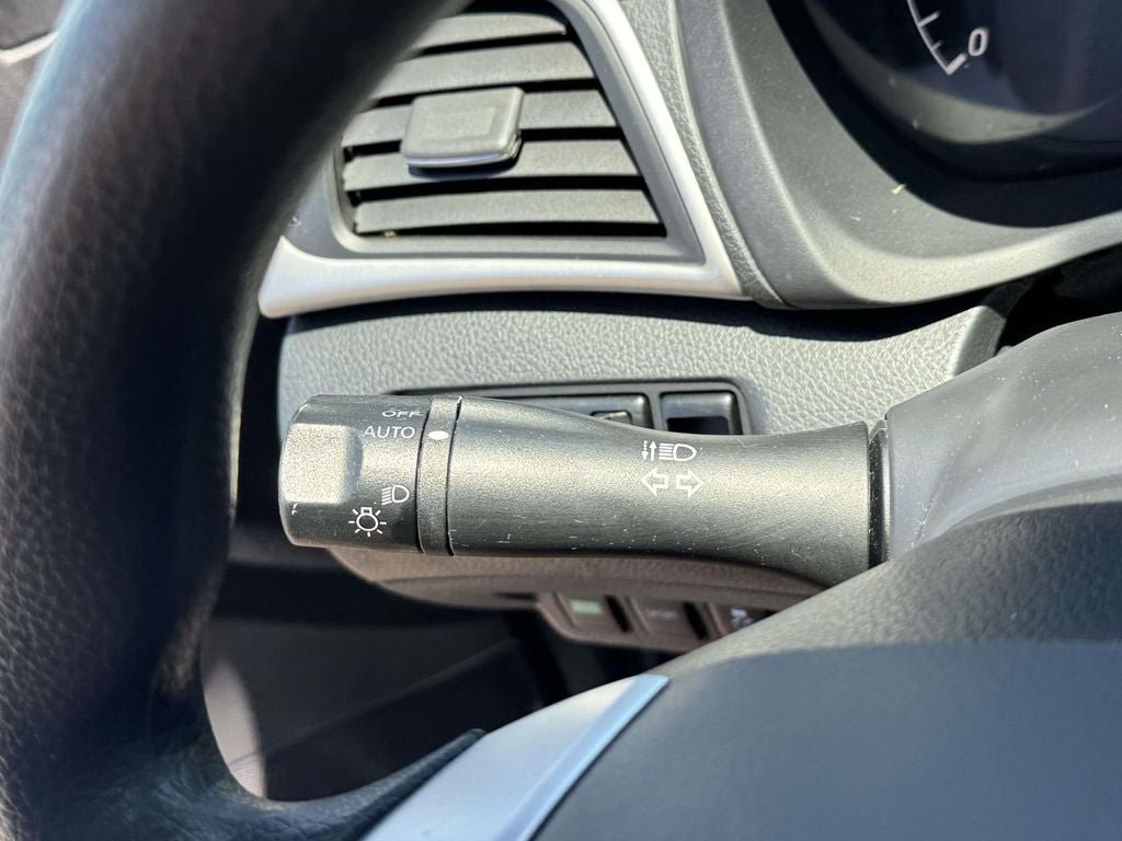 Used 2017 Nissan Sentra S FWD image 14