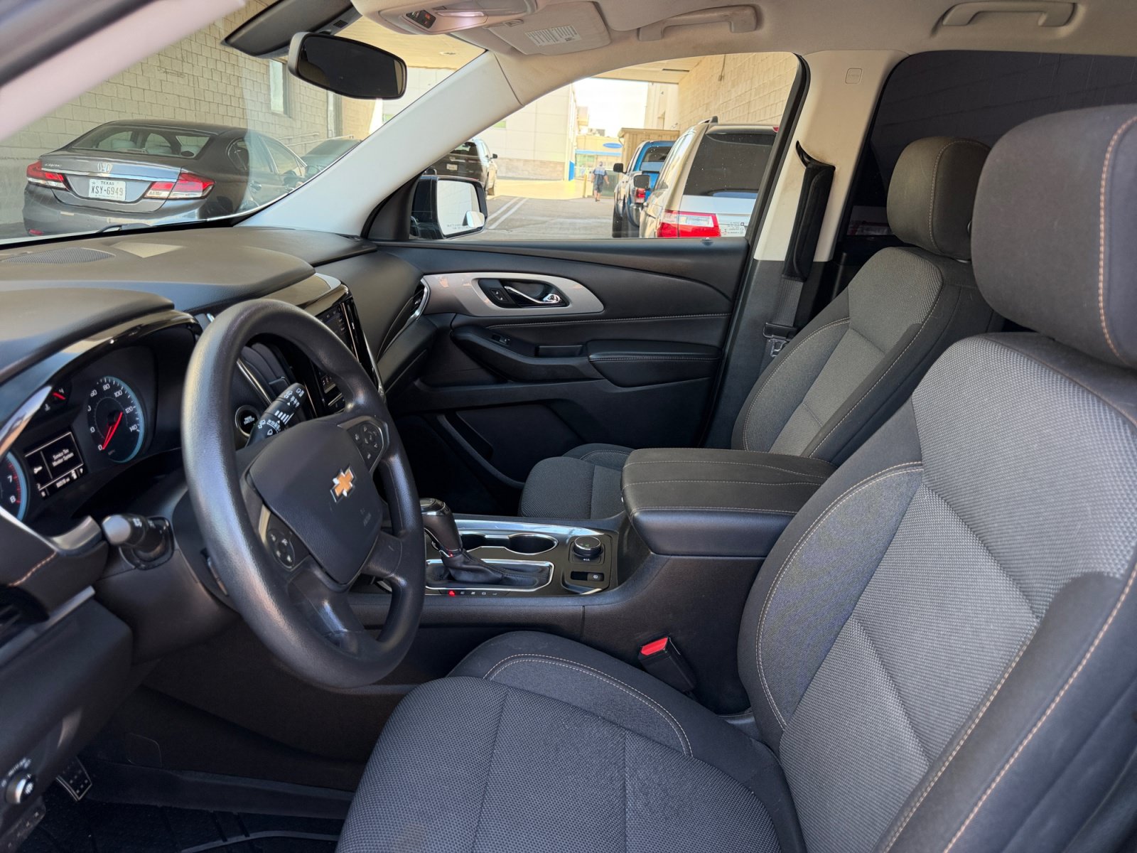 Used 2020 Chevrolet Traverse LS w/ LPO, Blackout Package FWD image 13