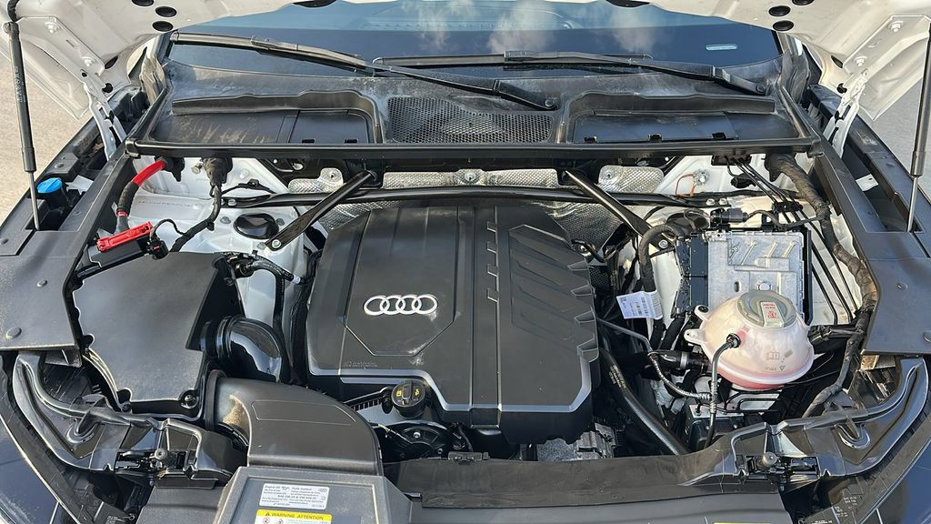 Used 2022 Audi Q5 2.0T Premium image 3