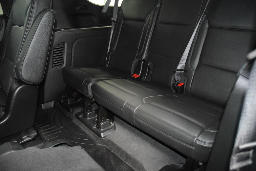 Used 2024 GMC Yukon XL Denali AWD/4WD image 46