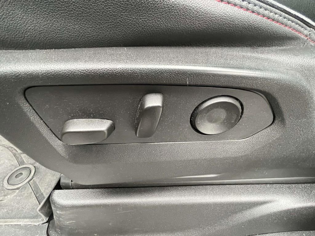 Used 2024 Chevrolet Tahoe RST w/ Luxury Package image 16