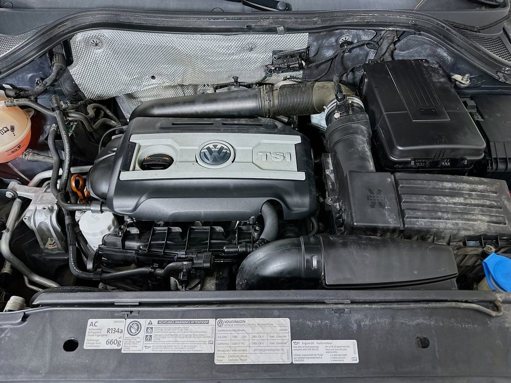 Used 2012 Volkswagen Tiguan S image 32