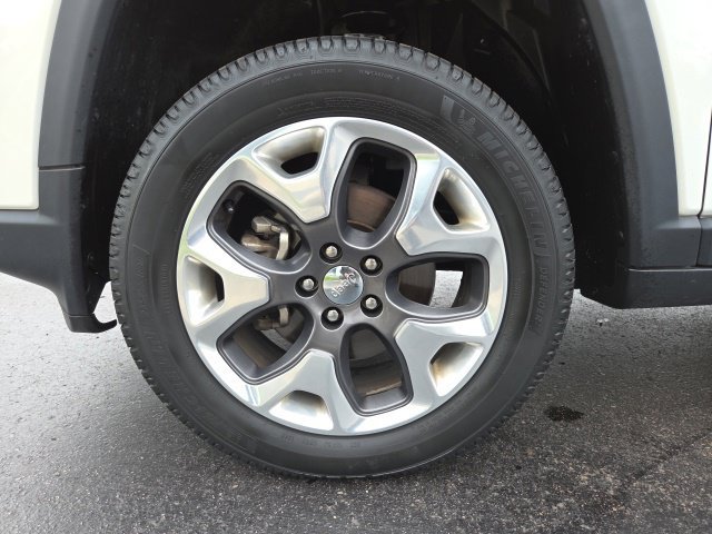 Used 2019 Jeep Compass Limited AWD/4WD image 25
