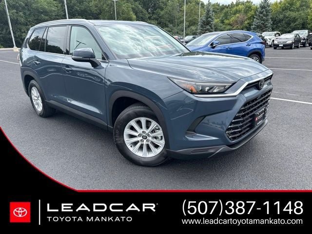 Used 2026 Toyota Grand Highlander AWD image 1