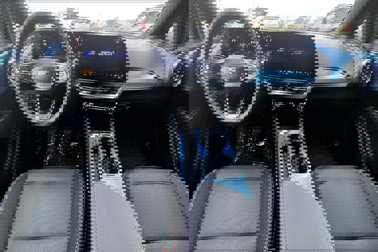 Used 2024 Chevrolet Equinox EV LT image 13