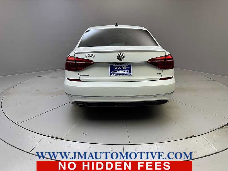 Used 2017 Volkswagen Passat 1.8T R-Line FWD image 4
