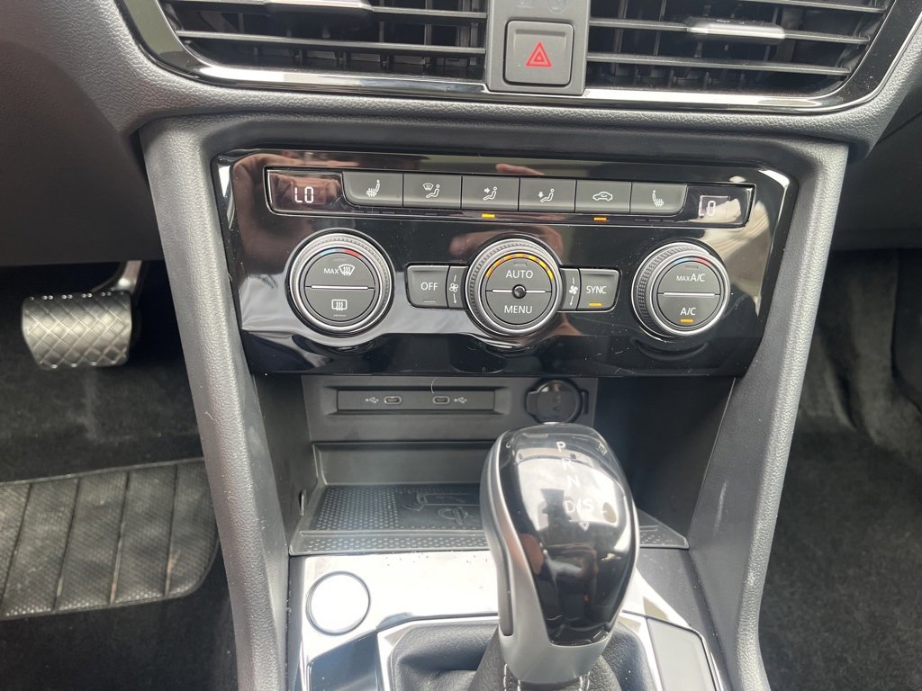 Used 2024 Volkswagen Taos SE image 11