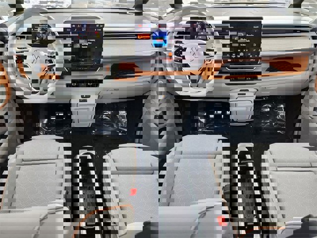 New 2025 Volkswagen ID. Buzz Pro S Plus image 25