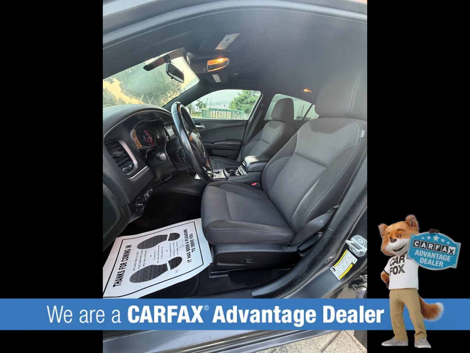 Used 2018 Dodge Charger SXT w/ Blacktop Package image 11