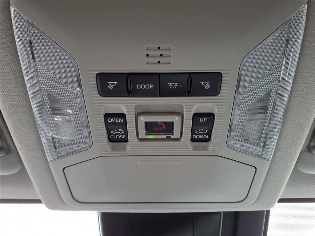 Used 2023 Toyota RAV4 XLE Premium image 21