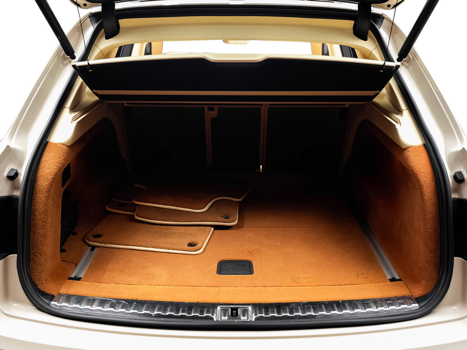 Used 2019 Bentley Bentayga AWD/4WD image 53