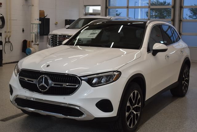 New 2027 Mercedes-Benz GLC 350e 4MATIC image 9