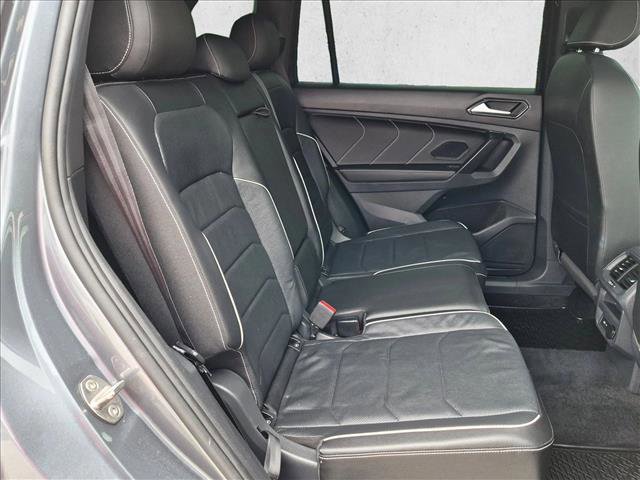 Used 2023 Volkswagen Tiguan SEL R-Line AWD/4WD image 21