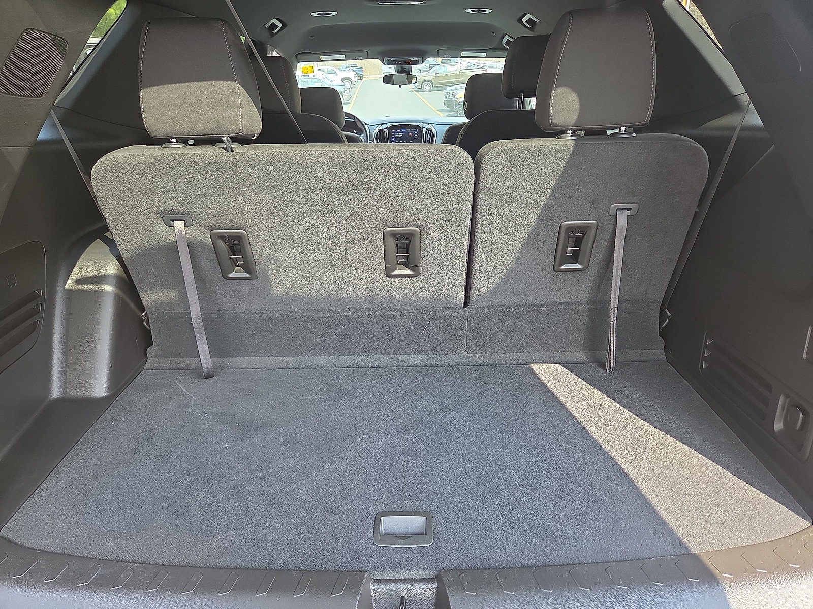 Used 2023 Chevrolet Traverse LT AWD/4WD image 32