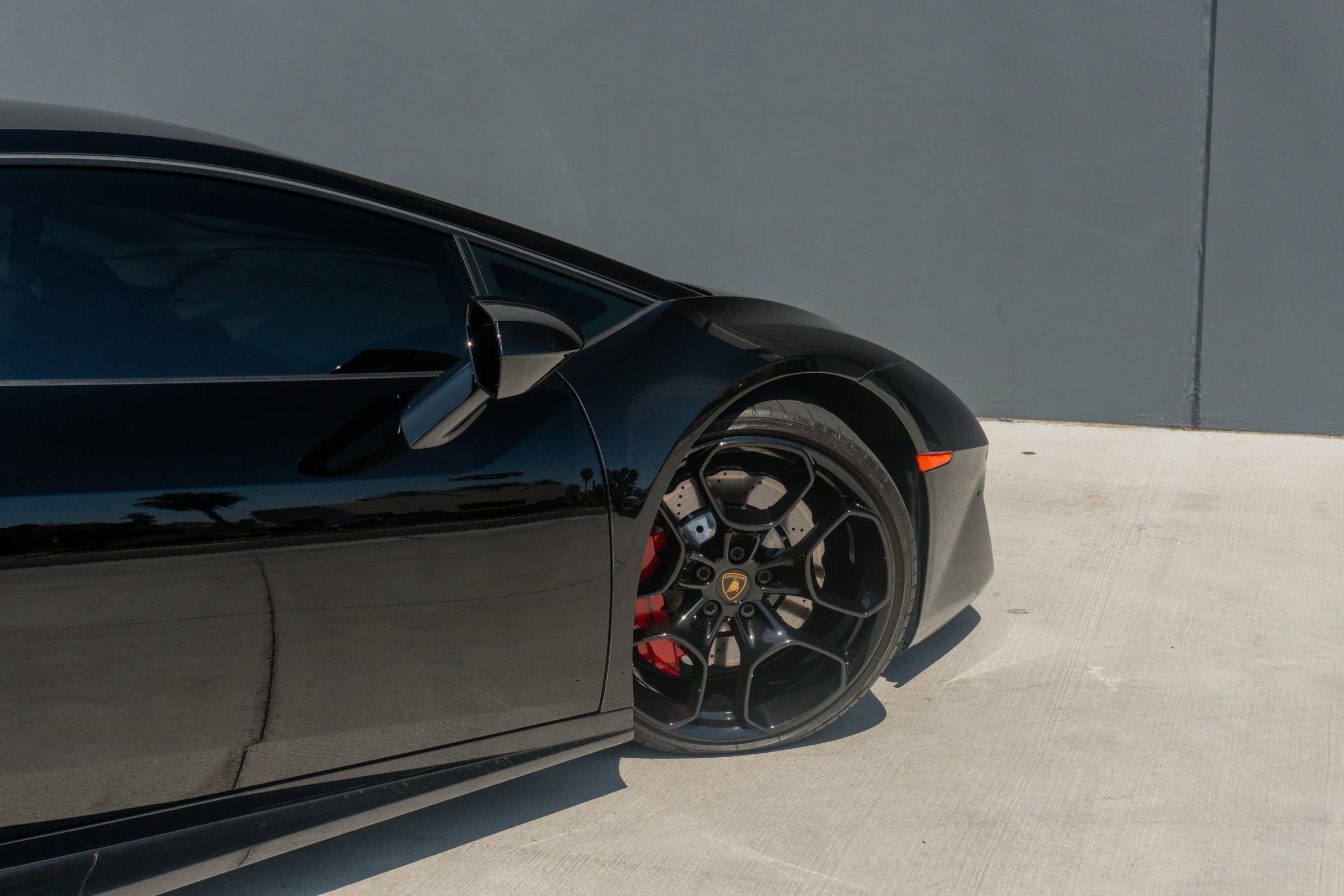 Used 2019 Lamborghini Huracan LP 580-2 image 40