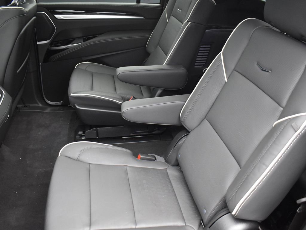 Certified 2026 Cadillac Escalade ESV Sport w/ Touring Package image 29