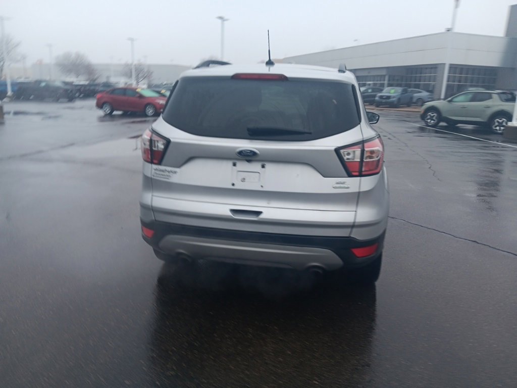 Used 2018 Ford Escape SE image 8