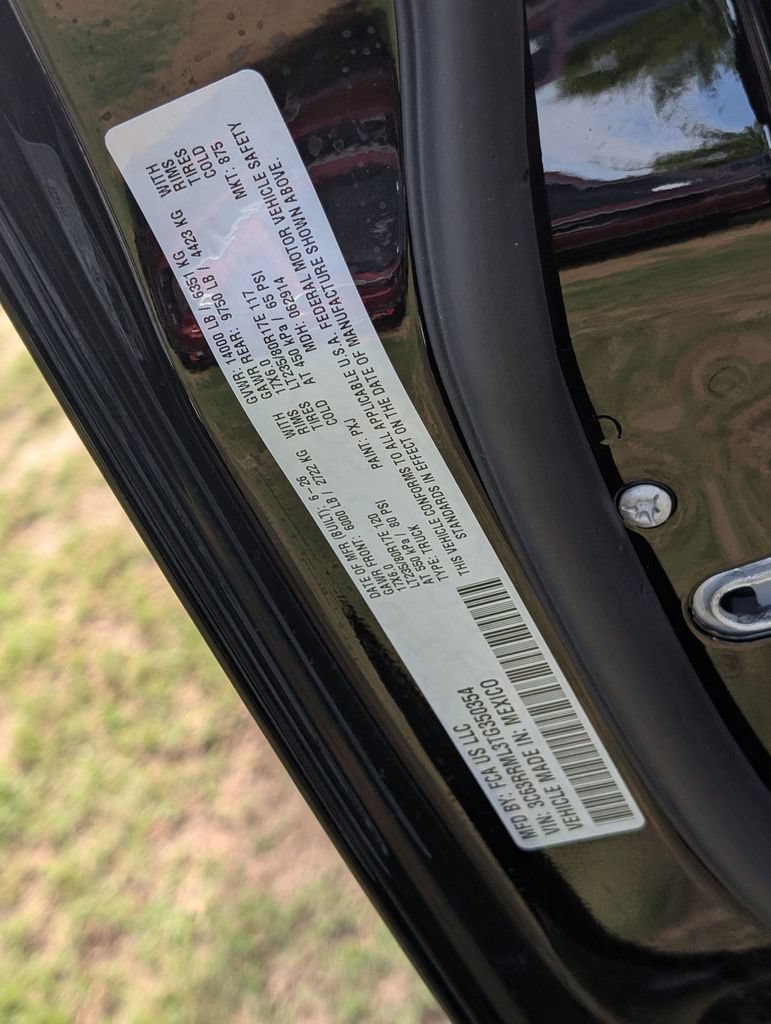 New 2026 RAM 3500 Laramie AWD/4WD image 35