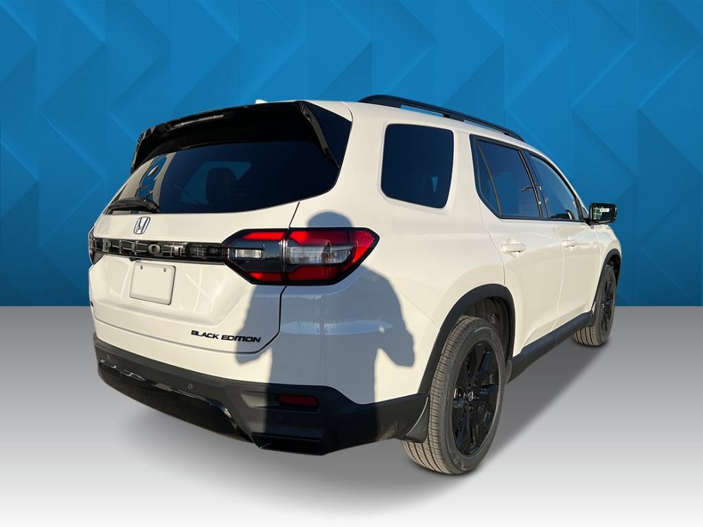 New 2026 Honda Pilot Black Edition image 2