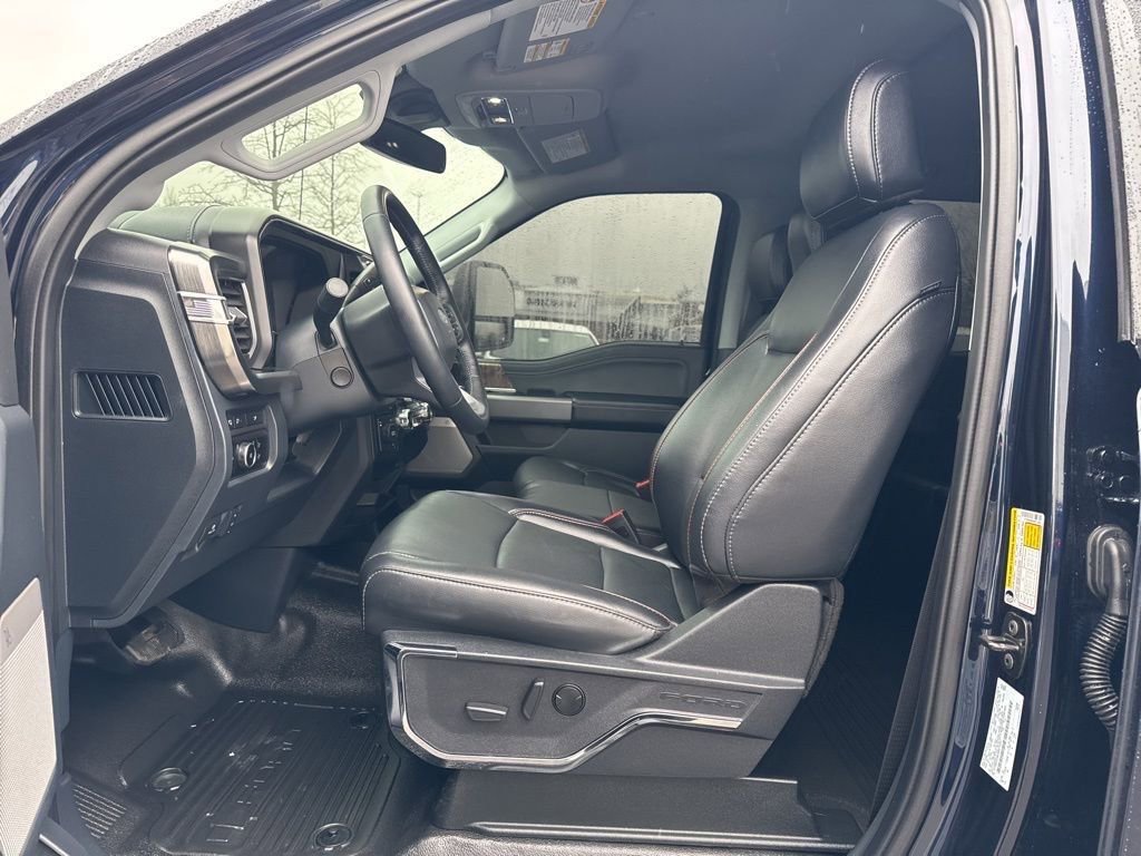 Used 2024 Ford F450 Lariat w/ FX4 Off-Road Package image 18