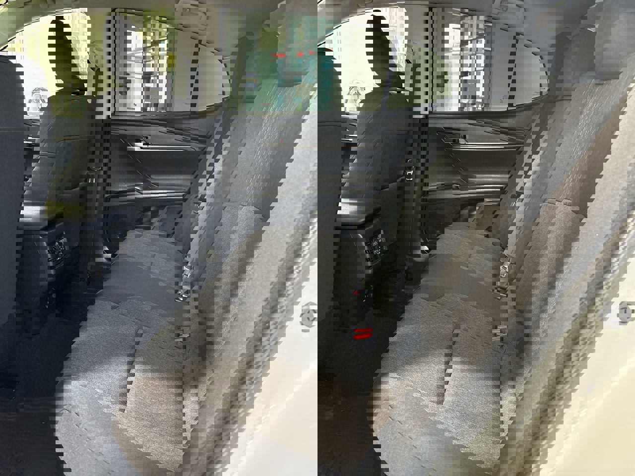 Used 2025 Toyota Camry LE image 23