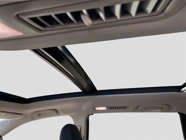 New 2025 Subaru Ascent Limited image 8