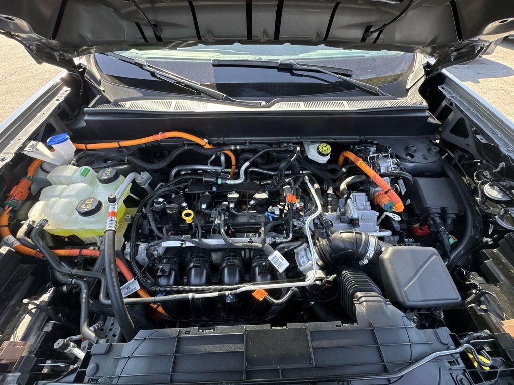 Used 2024 Ford Maverick XLT image 24